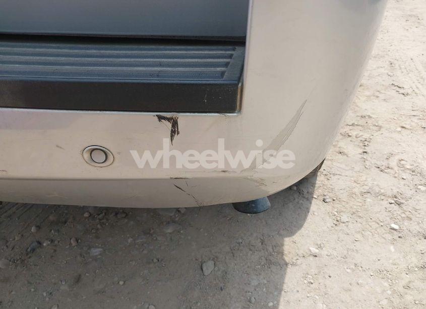 Photo 19 of 2013 Chevrolet Tahoe LT (VIN 1GNSCBE06DR320906)