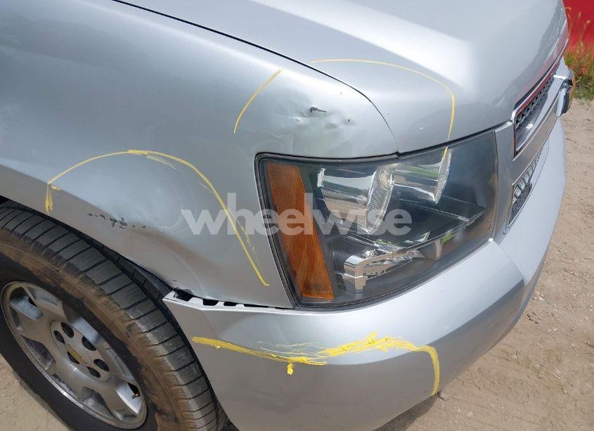 Photo 6 of 2013 Chevrolet Tahoe LT (VIN 1GNSCBE06DR320906)