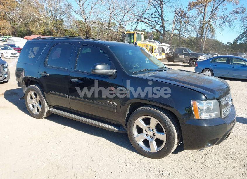 2013 Chevrolet Tahoe LT (VIN 1GNSCBE06DR360967) main photo