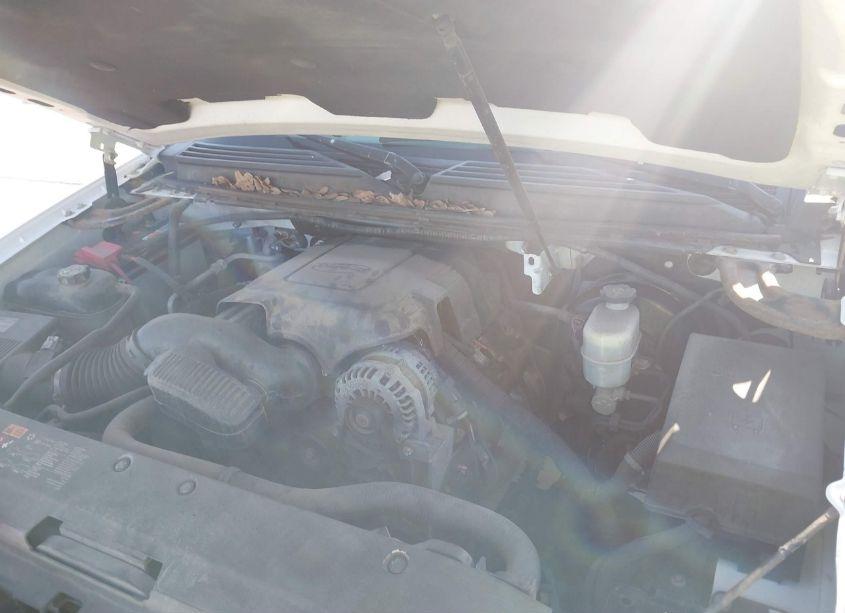 Photo 10 of 2014 Chevrolet Tahoe LT (VIN 1GNSCBE06ER192037)