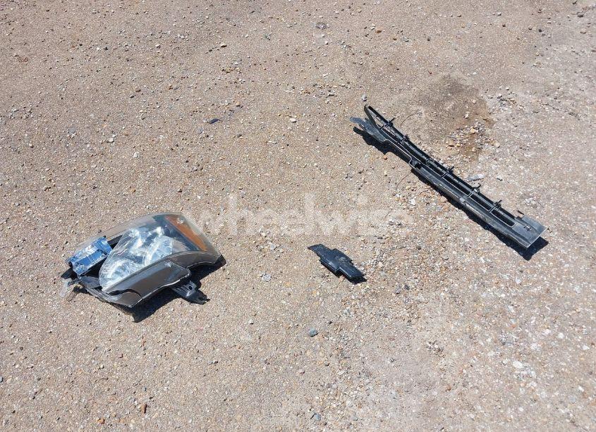 Photo 12 of 2011 Chevrolet Tahoe LT (VIN 1GNSCBE07BR191474)