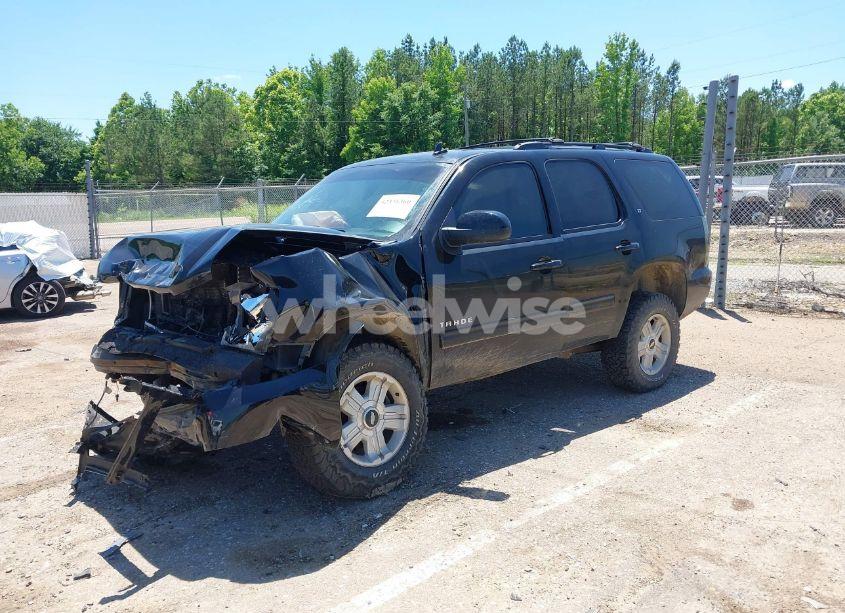 Photo 2 of 2011 Chevrolet Tahoe LT (VIN 1GNSCBE07BR191474)