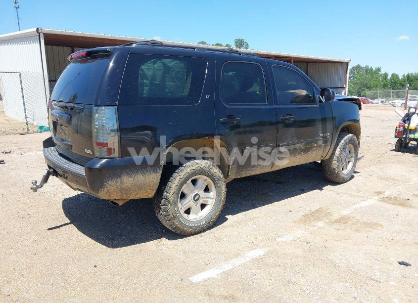 Photo 4 of 2011 Chevrolet Tahoe LT (VIN 1GNSCBE07BR191474)