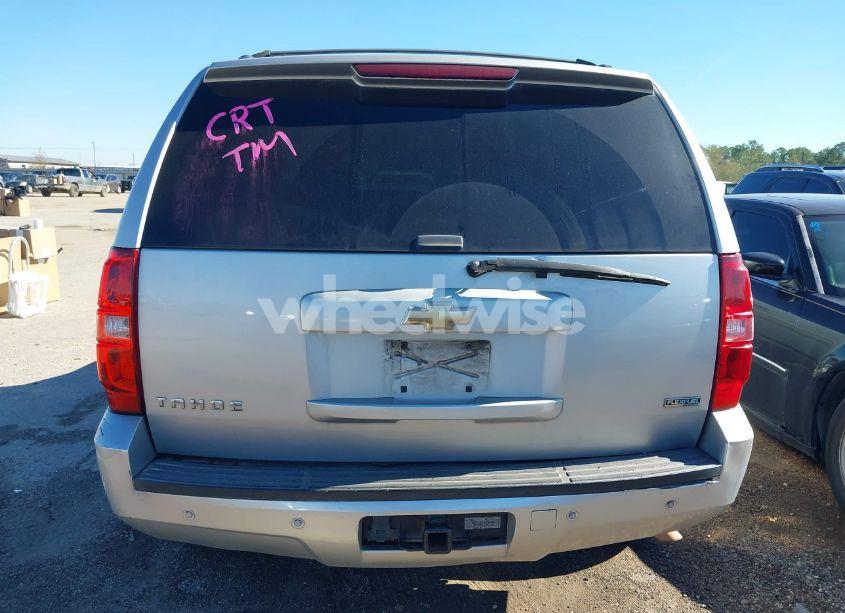 Photo 16 of 2011 Chevrolet Tahoe LT (VIN 1GNSCBE07BR277318)