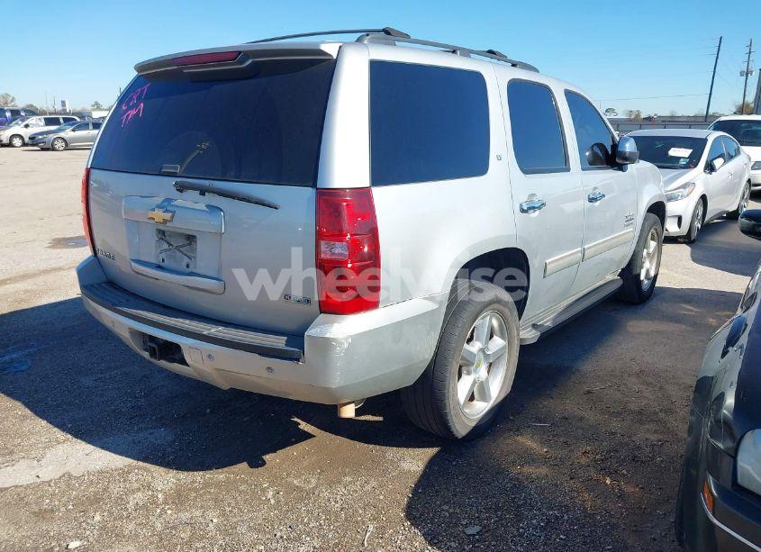 Photo 4 of 2011 Chevrolet Tahoe LT (VIN 1GNSCBE07BR277318)