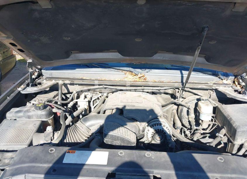 Photo 10 of 2011 Chevrolet Tahoe LT (VIN 1GNSCBE07BR393392)