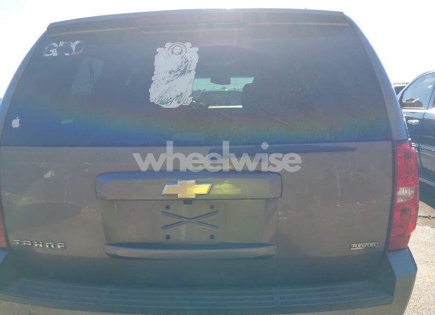 Photo 16 of 2011 Chevrolet Tahoe LT (VIN 1GNSCBE07BR393392)