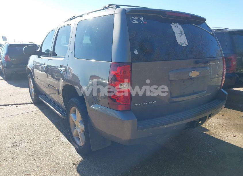 Photo 3 of 2011 Chevrolet Tahoe LT (VIN 1GNSCBE07BR393392)