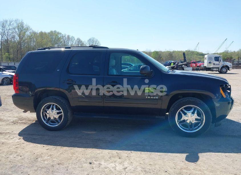 Photo 13 of 2012 Chevrolet Tahoe LT (VIN 1GNSCBE07CR122317)