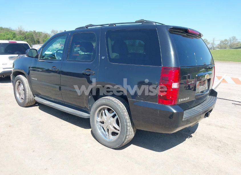 Photo 3 of 2012 Chevrolet Tahoe LT (VIN 1GNSCBE07CR122317)