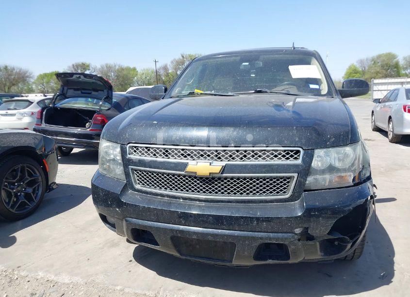 Photo 12 of 2012 Chevrolet Tahoe LT (VIN 1GNSCBE07CR229240)