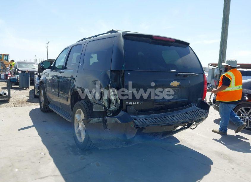 Photo 3 of 2012 Chevrolet Tahoe LT (VIN 1GNSCBE07CR229240)