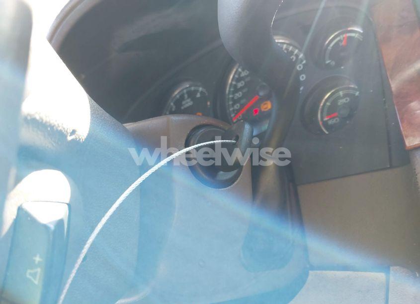 Photo 11 of 2014 Chevrolet Tahoe LT (VIN 1GNSCBE07ER146457)