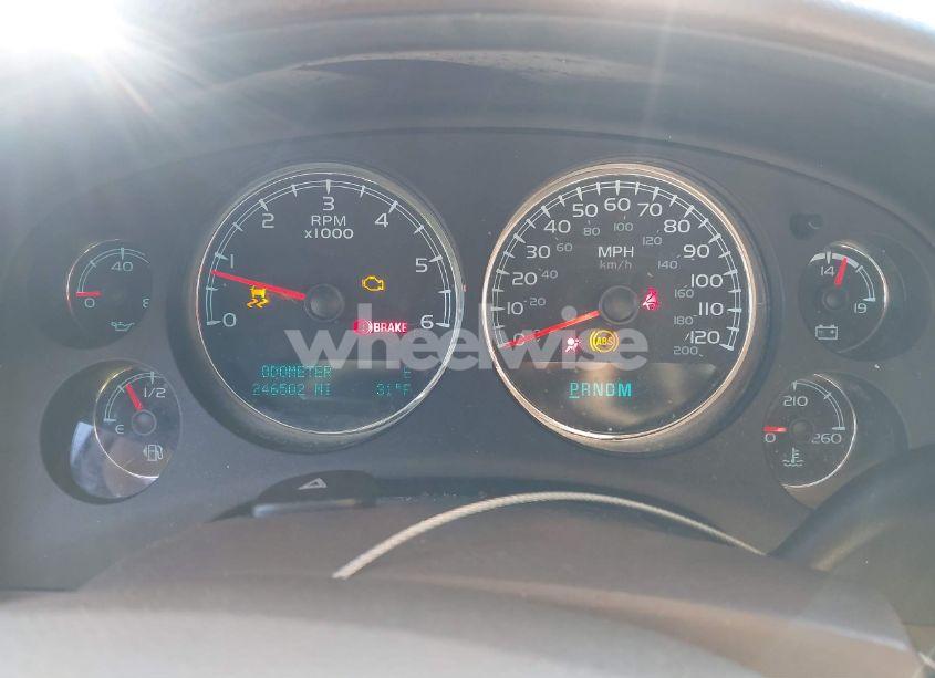 Photo 7 of 2014 Chevrolet Tahoe LT (VIN 1GNSCBE07ER146457)