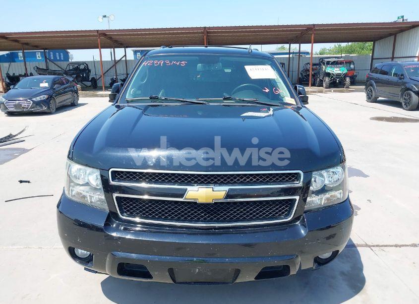 Photo 12 of 2014 Chevrolet Tahoe LT (VIN 1GNSCBE07ER190040)
