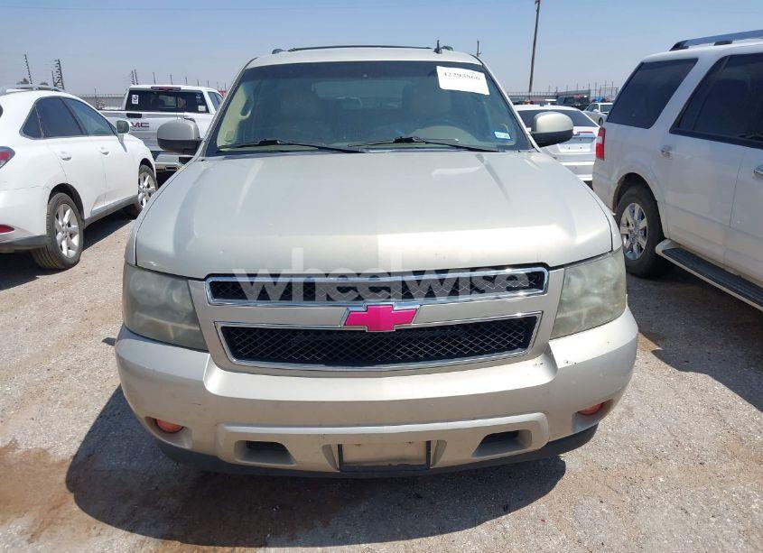 Photo 12 of 2011 Chevrolet Tahoe LT (VIN 1GNSCBE08BR108649)