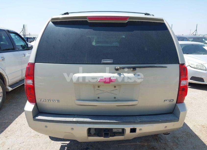Photo 16 of 2011 Chevrolet Tahoe LT (VIN 1GNSCBE08BR108649)