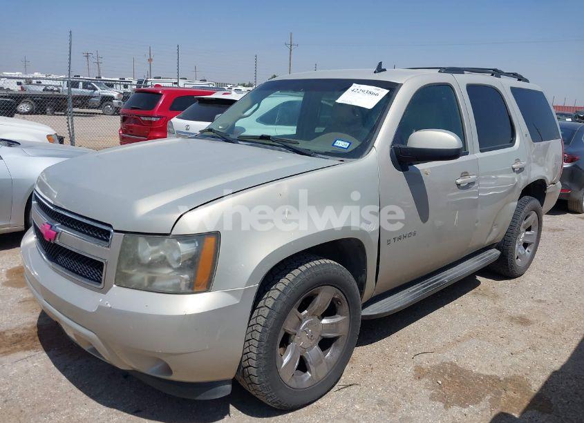 Photo 2 of 2011 Chevrolet Tahoe LT (VIN 1GNSCBE08BR108649)