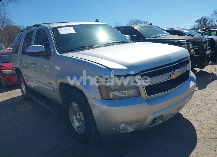 2011 Chevrolet Tahoe LT (VIN 1GNSCBE08BR273861) main photo