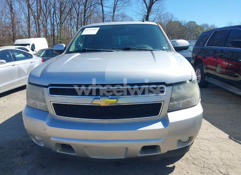 Photo 12 of 2011 Chevrolet Tahoe LT (VIN 1GNSCBE08BR273861)