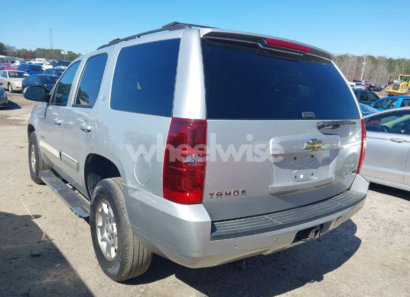 Photo 3 of 2011 Chevrolet Tahoe LT (VIN 1GNSCBE08BR273861)