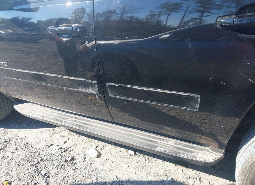 Photo 6 of 2012 Chevrolet Tahoe LT (VIN 1GNSCBE08CR208980)