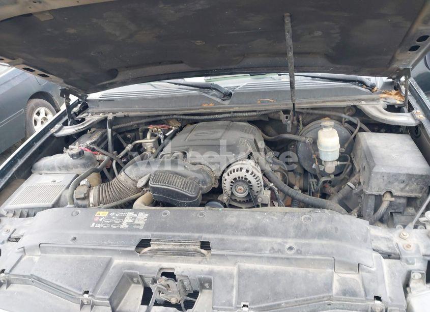 Photo 10 of 2013 Chevrolet Tahoe LT (VIN 1GNSCBE08DR308742)