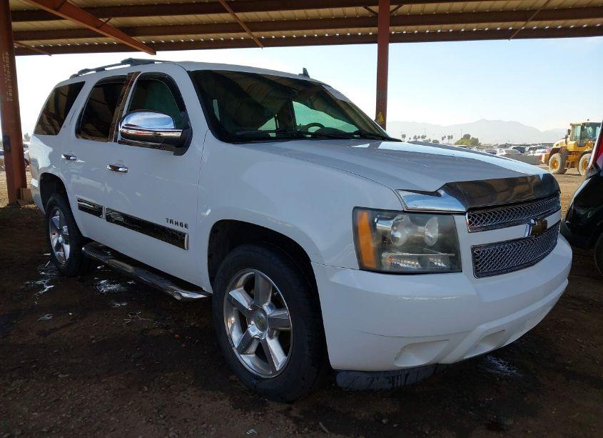 2011 Chevrolet Tahoe LT (VIN 1GNSCBE09BR146701) main photo