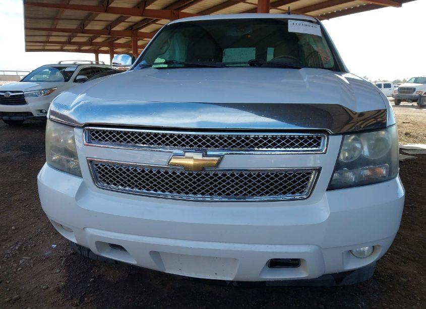 Photo 12 of 2011 Chevrolet Tahoe LT (VIN 1GNSCBE09BR146701)