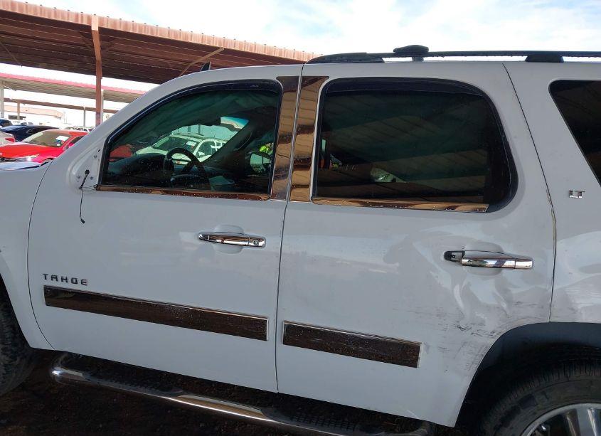 Photo 14 of 2011 Chevrolet Tahoe LT (VIN 1GNSCBE09BR146701)