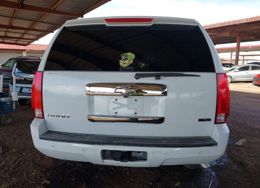 Photo 16 of 2011 Chevrolet Tahoe LT (VIN 1GNSCBE09BR146701)