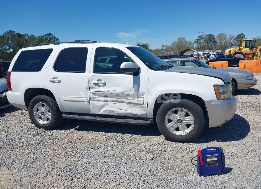 Photo 13 of 2011 Chevrolet Tahoe LT (VIN 1GNSCBE09BR232011)