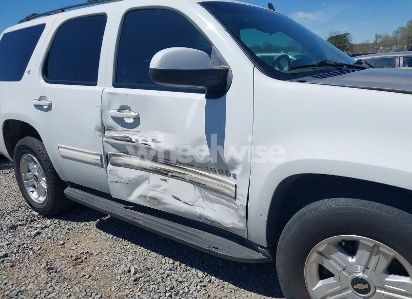 Photo 6 of 2011 Chevrolet Tahoe LT (VIN 1GNSCBE09BR232011)