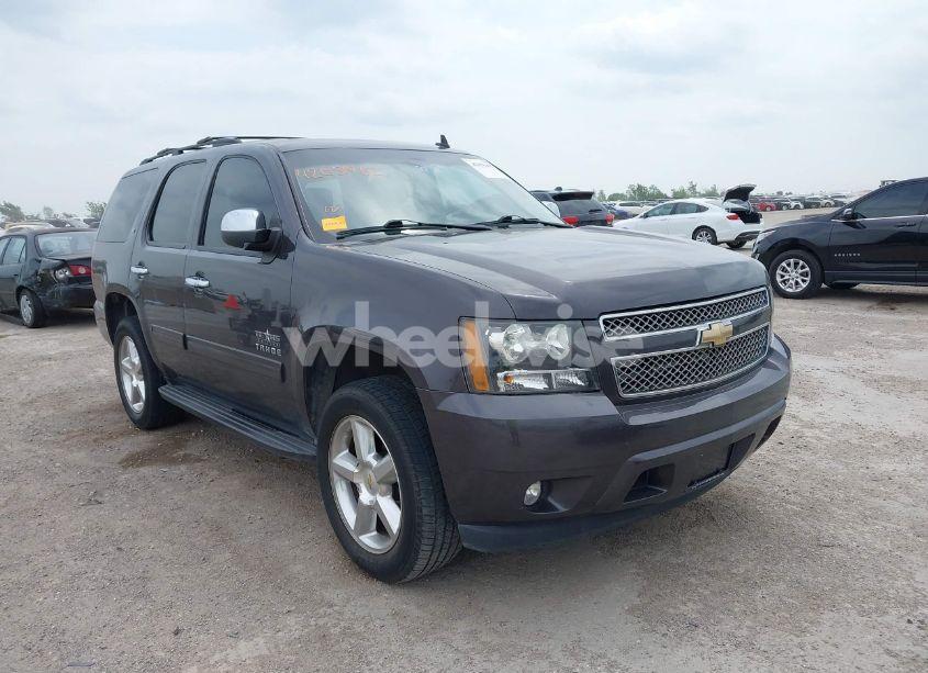 2011 Chevrolet Tahoe LT (VIN 1GNSCBE09BR284481) main photo