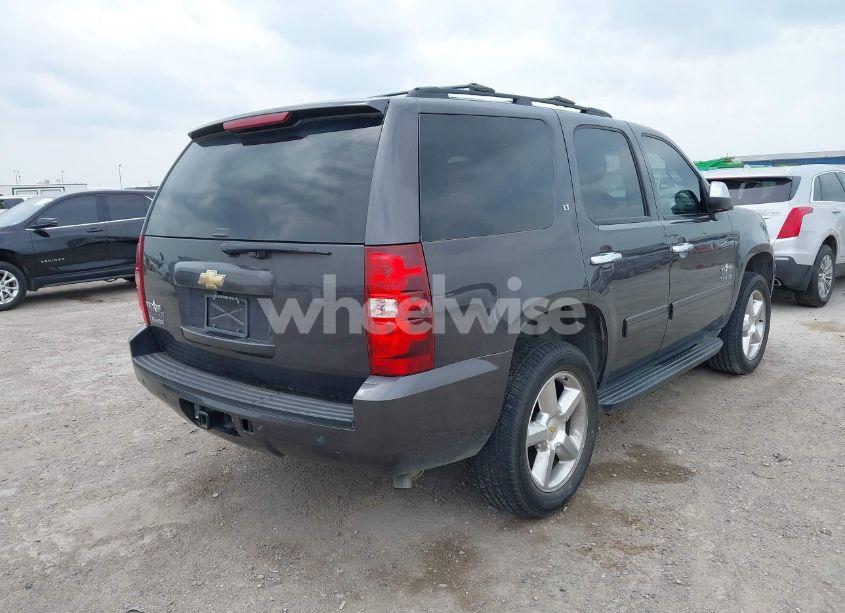 Photo 4 of 2011 Chevrolet Tahoe LT (VIN 1GNSCBE09BR284481)