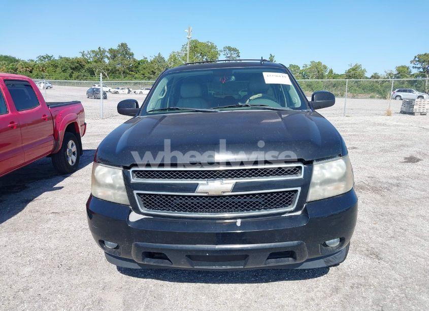 Photo 12 of 2011 Chevrolet Tahoe LT (VIN 1GNSCBE09BR379607)