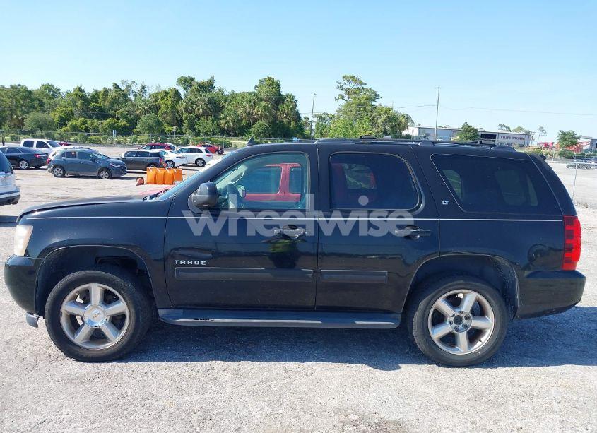 Photo 14 of 2011 Chevrolet Tahoe LT (VIN 1GNSCBE09BR379607)