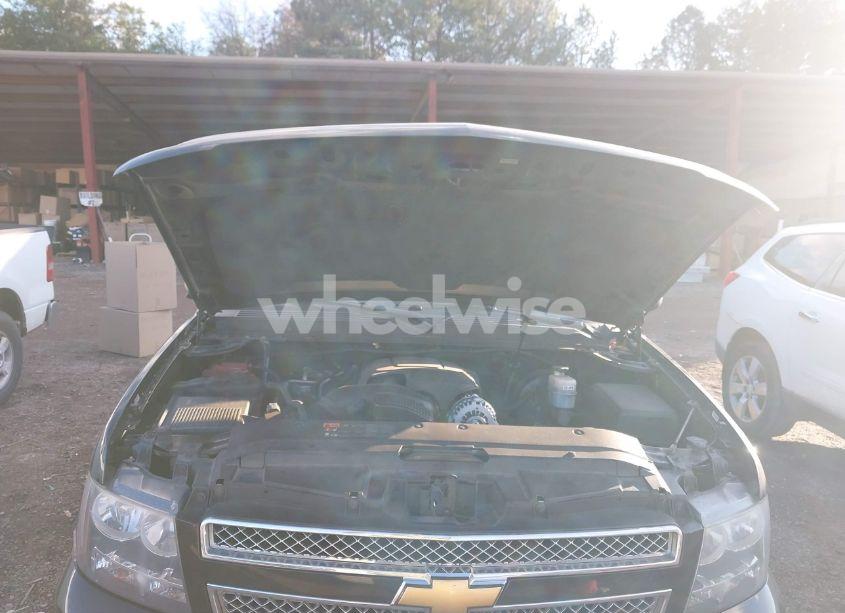 Photo 10 of 2012 Chevrolet Tahoe LT (VIN 1GNSCBE09CR274504)