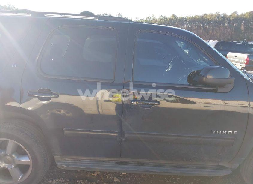 Photo 13 of 2012 Chevrolet Tahoe LT (VIN 1GNSCBE09CR274504)