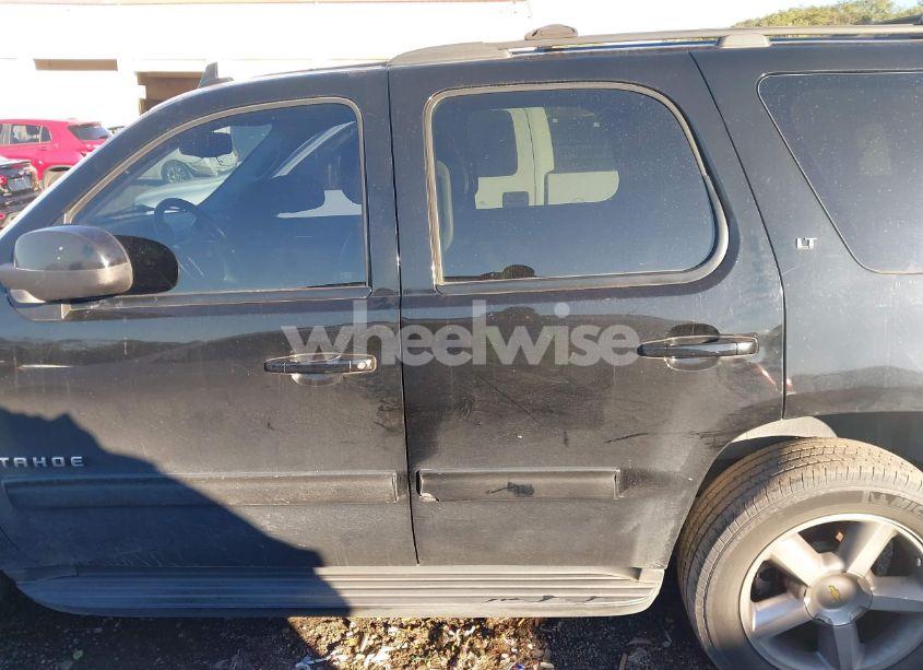 Photo 14 of 2012 Chevrolet Tahoe LT (VIN 1GNSCBE09CR274504)