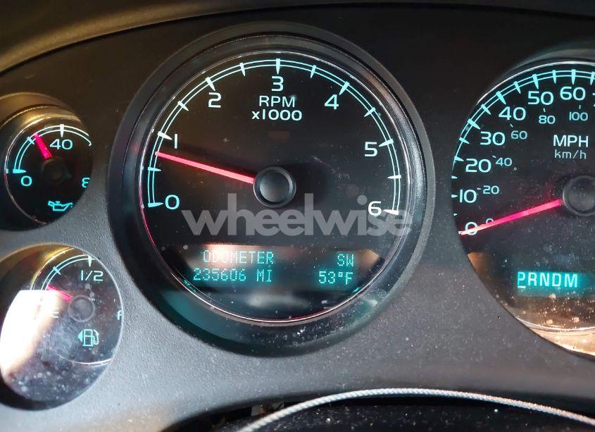 Photo 15 of 2012 Chevrolet Tahoe LT (VIN 1GNSCBE09CR274504)