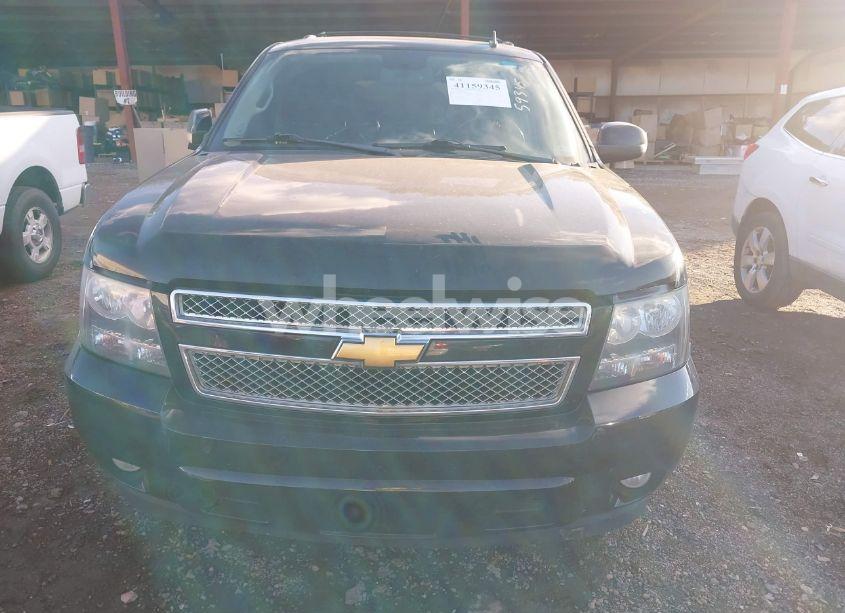 Photo 6 of 2012 Chevrolet Tahoe LT (VIN 1GNSCBE09CR274504)