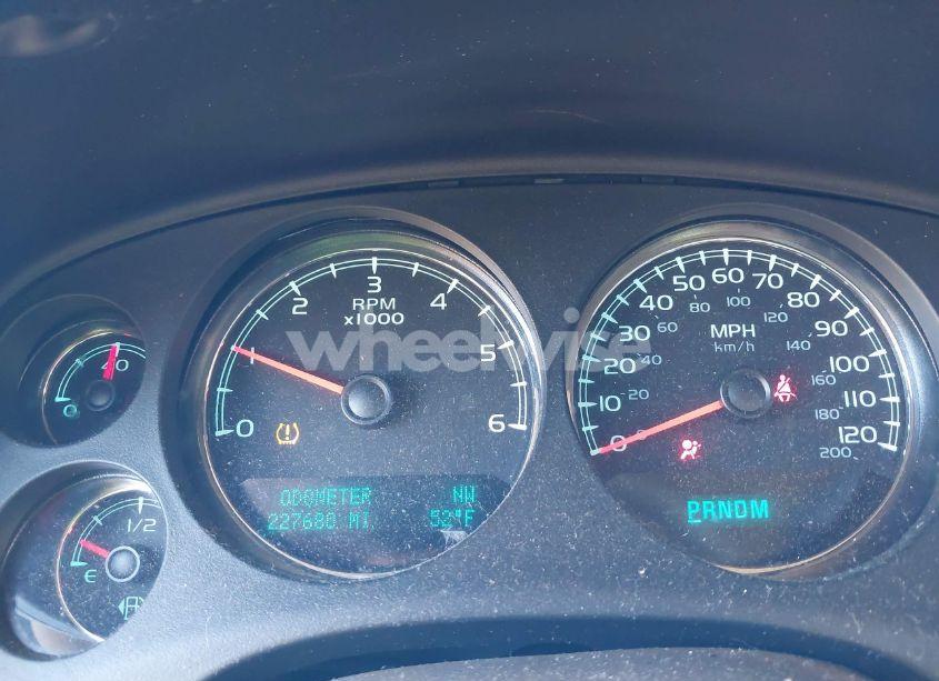 Photo 7 of 2013 Chevrolet Tahoe LT (VIN 1GNSCBE09DR250320)