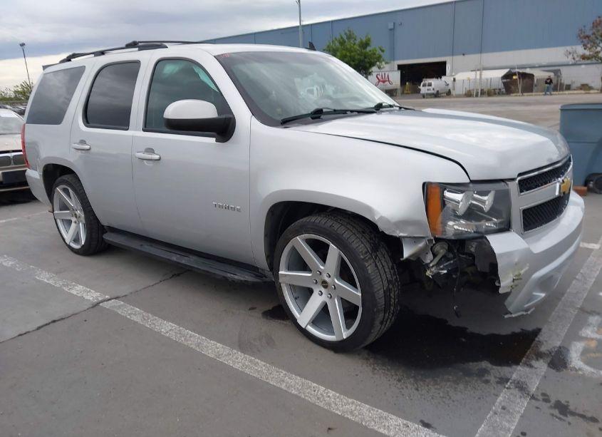 2013 Chevrolet Tahoe LT (VIN 1GNSCBE09DR254500) main photo