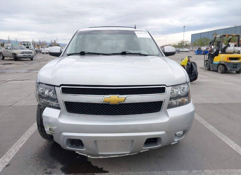 Photo 12 of 2013 Chevrolet Tahoe LT (VIN 1GNSCBE09DR254500)
