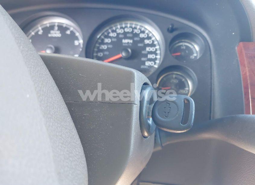 Photo 11 of 2013 Chevrolet Tahoe LT (VIN 1GNSCBE09DR283706)