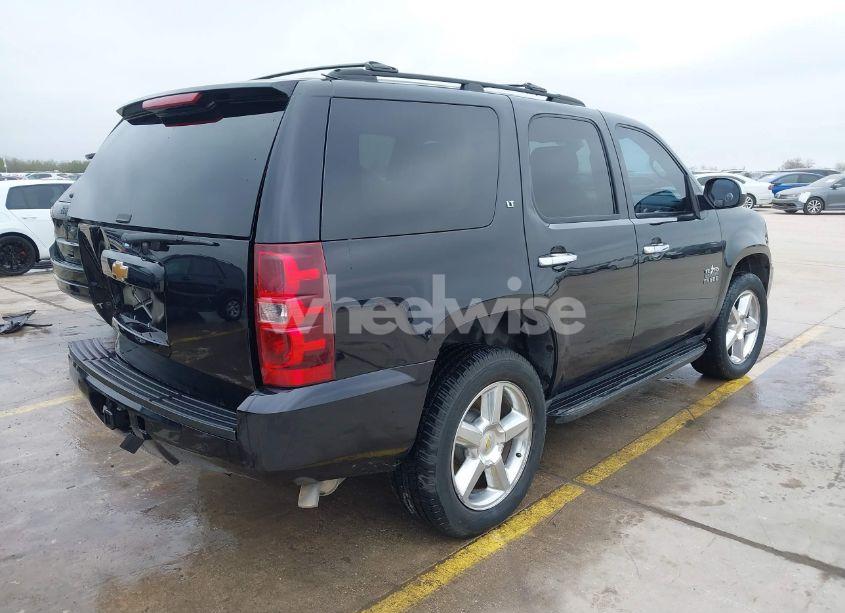 Photo 4 of 2014 Chevrolet Tahoe LT (VIN 1GNSCBE09ER188502)