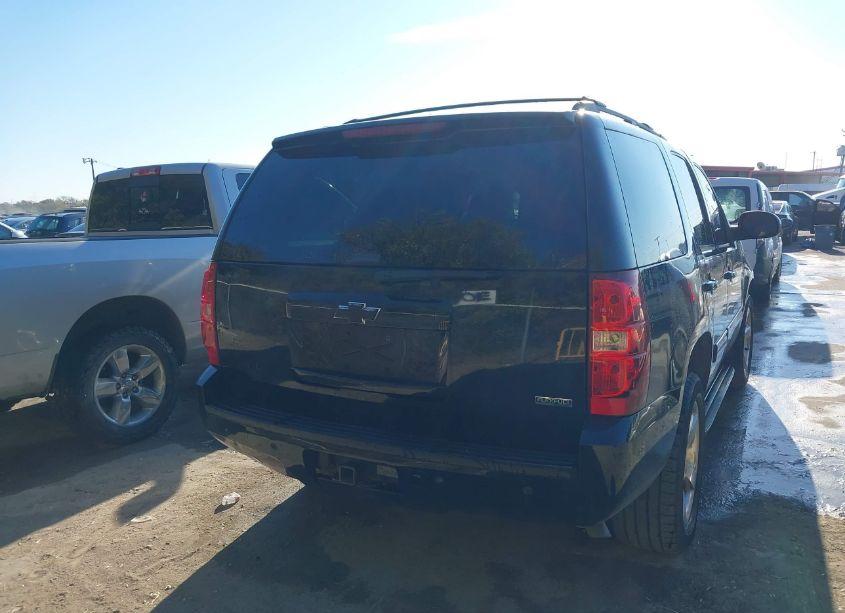 Photo 16 of 2011 Chevrolet Tahoe LT (VIN 1GNSCBE0XBR105140)