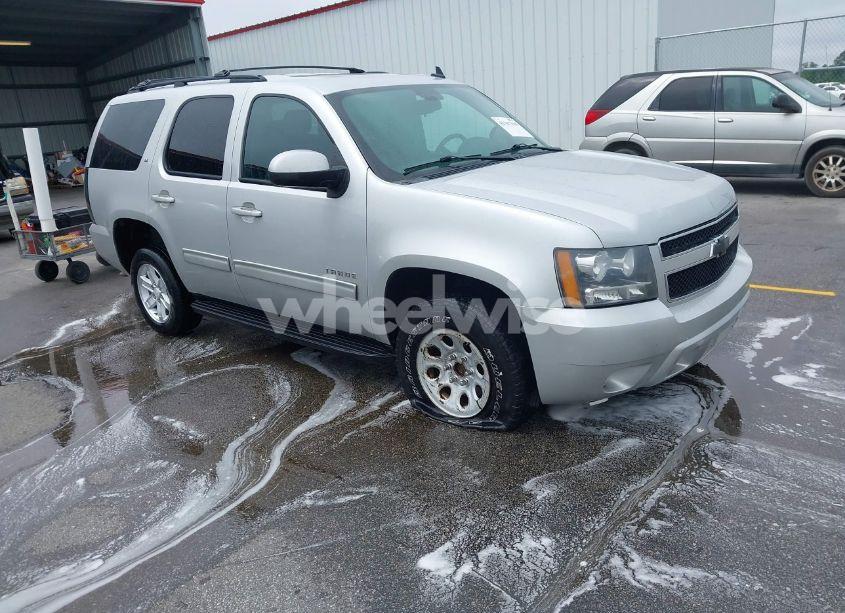 2011 Chevrolet Tahoe LT (VIN 1GNSCBE0XBR111861) main photo