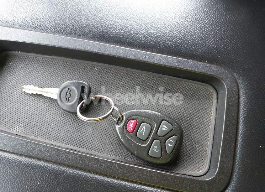 Photo 11 of 2011 Chevrolet Tahoe LT (VIN 1GNSCBE0XBR111861)